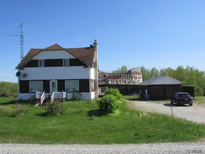 257 Government Road, Fauquier, On P0l 1g0
