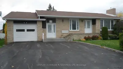 38 Tenth Avenue, Armstrong, On P0j 1e0