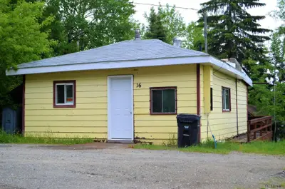 16 Swastika Avenue, Kirkland Lake, On P0k 1t0