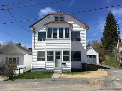 37 Park Street, Kirkland Lake, On P2n 3a6