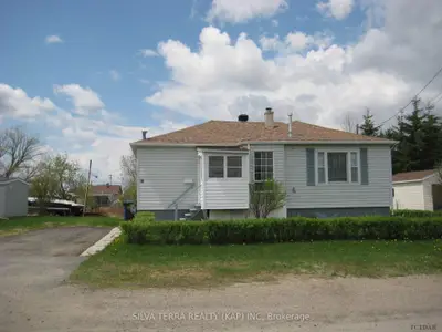 18 Lasalle Avenue, Kapuskasing, On P5n 2r7