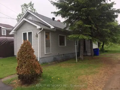 221 Powerline Street, Timmins, On P4n 4g3