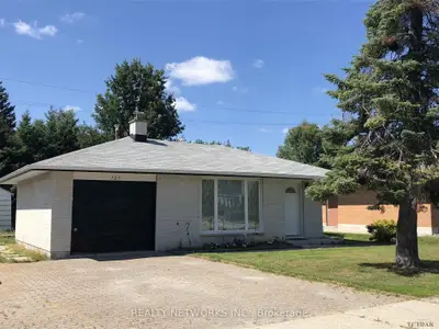 725 Rochdale Street, Timmins, On P4n 5g7
