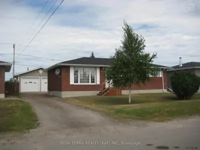 44 Hazel Street, Kapuskasing, On P5n 2z6
