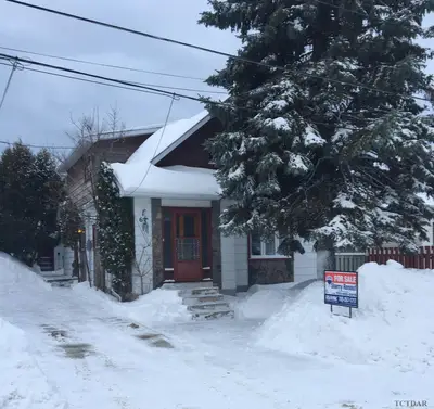 63 Windsor Avenue, Timmins, On P4n 3a8