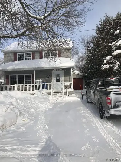 110 Riverside Drive, Kapuskasing, On P5n 1b6