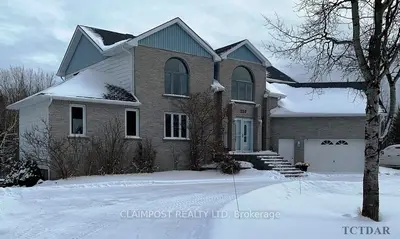220 Emerald Street, Timmins, On P4r 1n3
