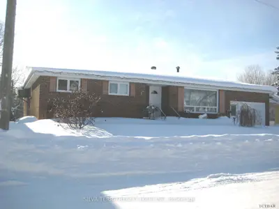 18 Kimberly Drive, Kapuskasing, On P5n 1l5