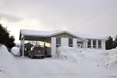 133 Cross Lake Road, Temiskaming Shores, On P0j 1r0
