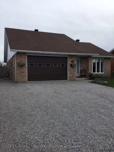 13 Migneault Avenue, Kapuskasing, On P5n 3g4