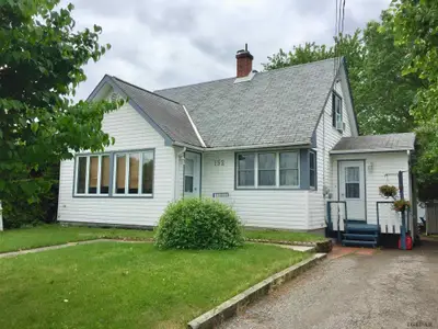 152 Niven Street, Temiskaming Shores, On P0j 1p0