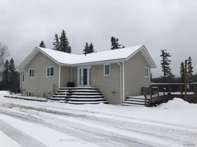 1 Fear Road, Cochrane, On P0l 1c0