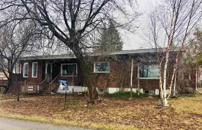 325 Fourth Street, Cochrane, On P0l 1c0