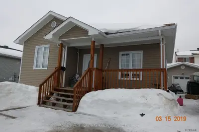 38 Jv Bonhomme Boulevard, Timmins, On P4p 1h5