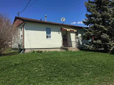 78 Market Street E, Temiskaming Shores, On P0j 1p0