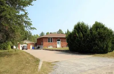 31 Nugget Crescent, Timmins, On P4n 7c2