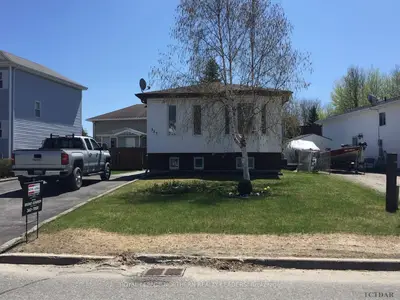 317 Jv Bonhomme Street, Timmins, On P4n 8s5