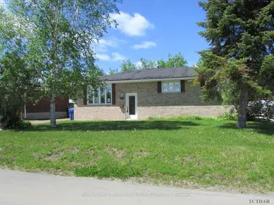 29 Mateev Avenue, Kapuskasing, On P5n 3e4