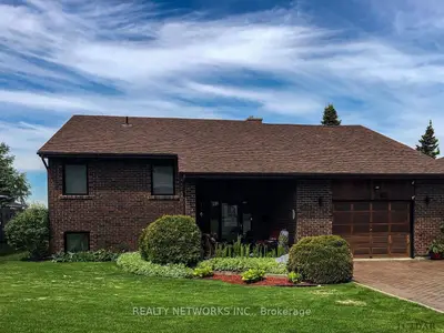 1013 Lalonde Street, Timmins, On P4p 1b9