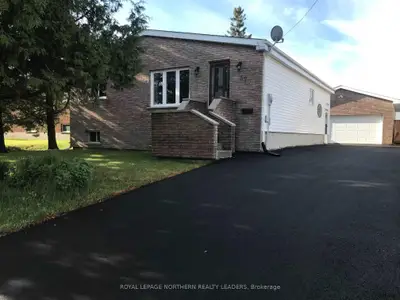 377 Ann Avenue, Timmins, On P4n 4v2