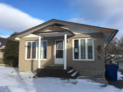 203 Lakeshore Road, Temiskaming Shores, On P0j 1p0