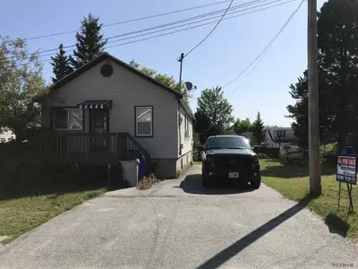 6 Ennis Street, Timmins, On P0n 1g0