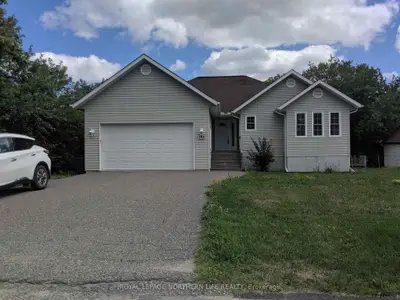 195 Robert Street, Temiskaming Shores, On P0j 1p0