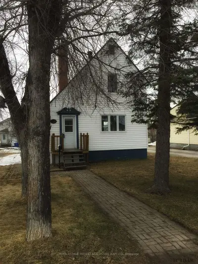 10 King Street, Kapuskasing, On P5n 1j9