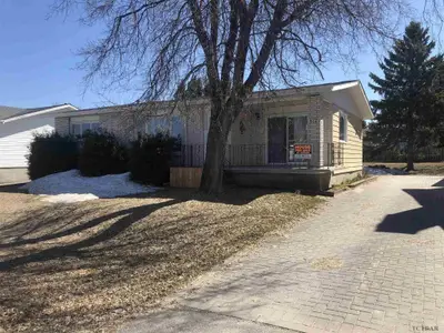 412 Thirteenth Avenue, Cochrane, On P0l 1c0