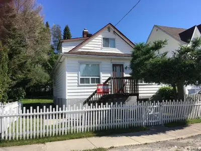 26 Mckelvie Avenue, Kirkland Lake, On P2n 2k4