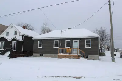 42 Poplar Avenue, Kirkland Lake, On P2n 2m6