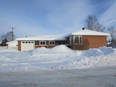 39 Clark Street, Kapuskasing, On P5n 1l3