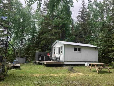 1102 Edgewater Road, Iroquois Falls, On P0k 1g0