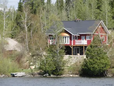 60 Eighth Street, Gowganda, On P0j 1j0
