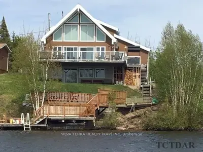 29 Lefebvre Peninsula Road, Kapuskasing, On P0l 1v0