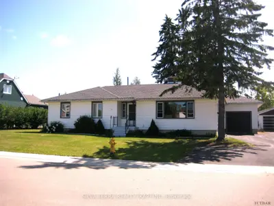 10 Egerton Street, Kapuskasing, On P5n 1j1