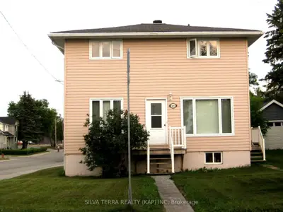 68 Mundy Avenue, Kapuskasing, On P5n 1r3