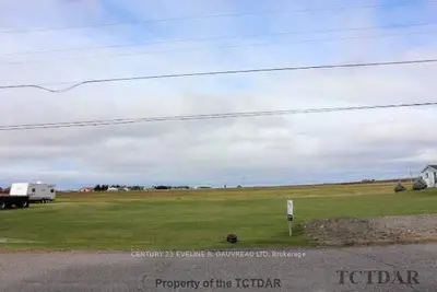 32 Twelfth Street, Armstrong, On P0j 1e0