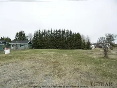 12 Bay Street, Englehart, On P0j 1b0
