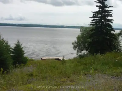 535 Lakeshore S, Temiskaming Shores, On