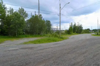Pcl 8280 Sylvanite Avenue, Kirkland Lake, On P2n 2c7