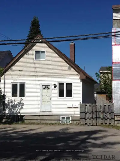 319 Pine Street S, Timmins, On P4n 2l1