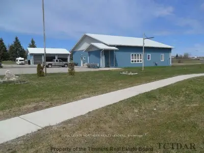 166-172 Seventeenth Avenue, Cochrane, On P0l 1c0