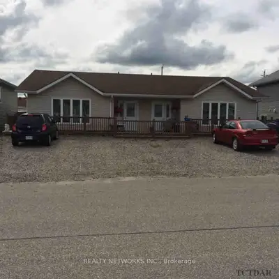 89-91 Alexandra Avenue, Cochrane, On P0l 1c0