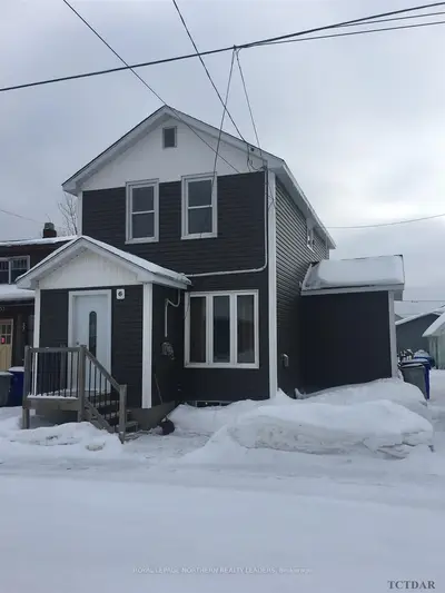 31 Golden Avenue, Timmins, On P0n 1h0