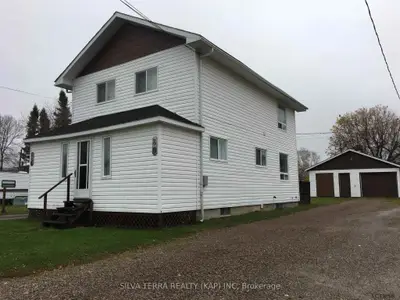 36 Stewart Avenue 2, Kapuskasing, On P5n 1s2