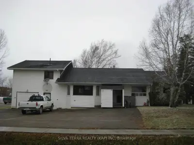 11 St Aubin Avenue, Kapuskasing, On P0l 1v0