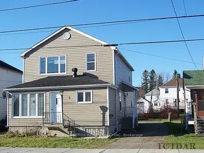 5 Dallyn Street, Kapuskasing, On P5n 1s4