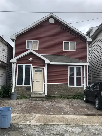 175-177 Balsam Street S, Timmins, On P4n 2w1