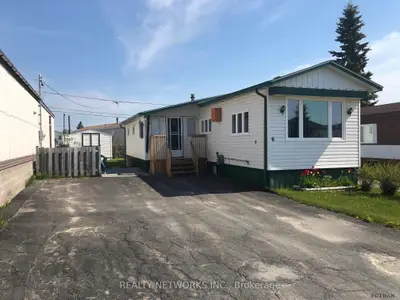 6 Michael Avenue, Timmins, On P4n 0c8